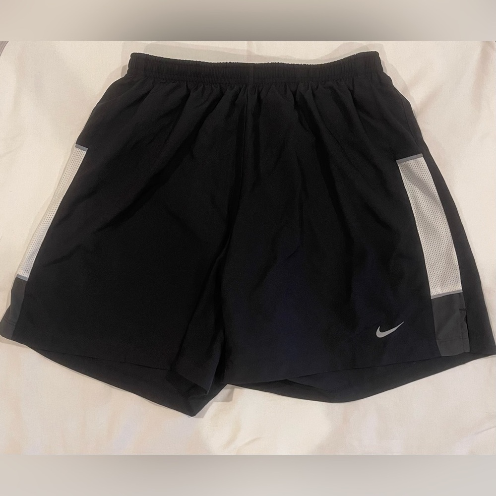 Nike Dri-Fit Men's Running Black Shorts - Medium
